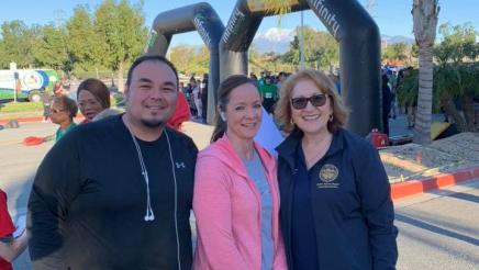 Assembly Member Eloise Gomez Reyes with families at the ARMC 5K