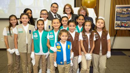 Assemblymember Reyes at State of the 47th Swearing-in with girl scout troops